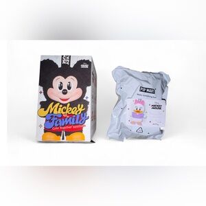 NEW Sealed Bag Confirmed Daisy - Mickeys Family POP MART